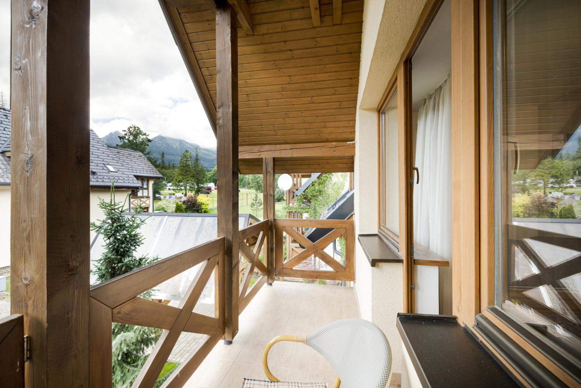 Apartments Iris Stará Lesná エクステリア 写真